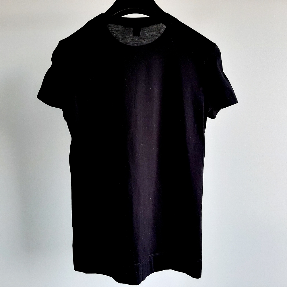 SOLD Louis Vuitton authentic sequins logo black tee - Picture 7 of 10